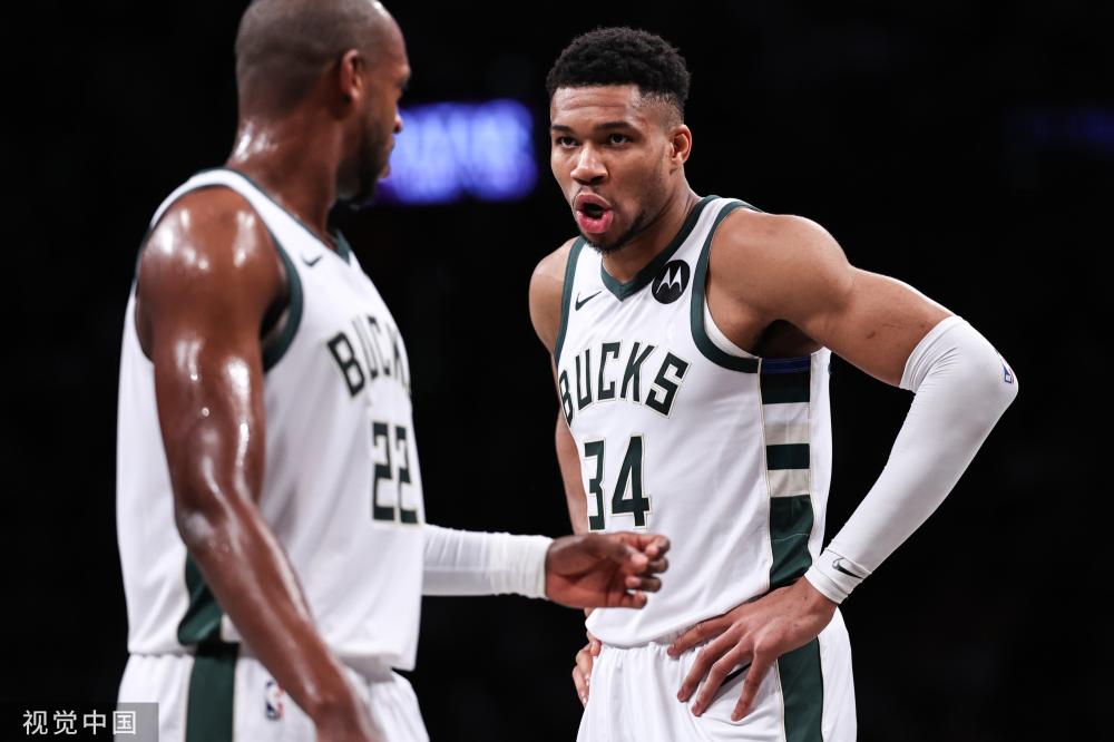 场上的一个 场上的一个