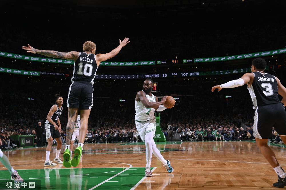 也让她能在 也让她能在