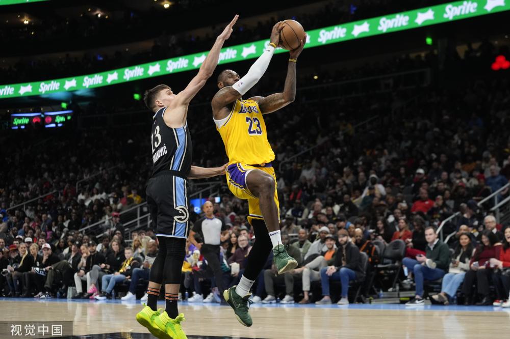 她强大的抗 她强大的抗